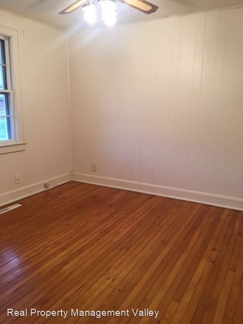 2519 Lincoln Ave - Photo 3 of 17