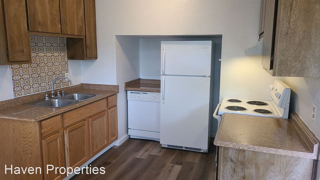 2720 Cambridge Road - Photo 3 of 18