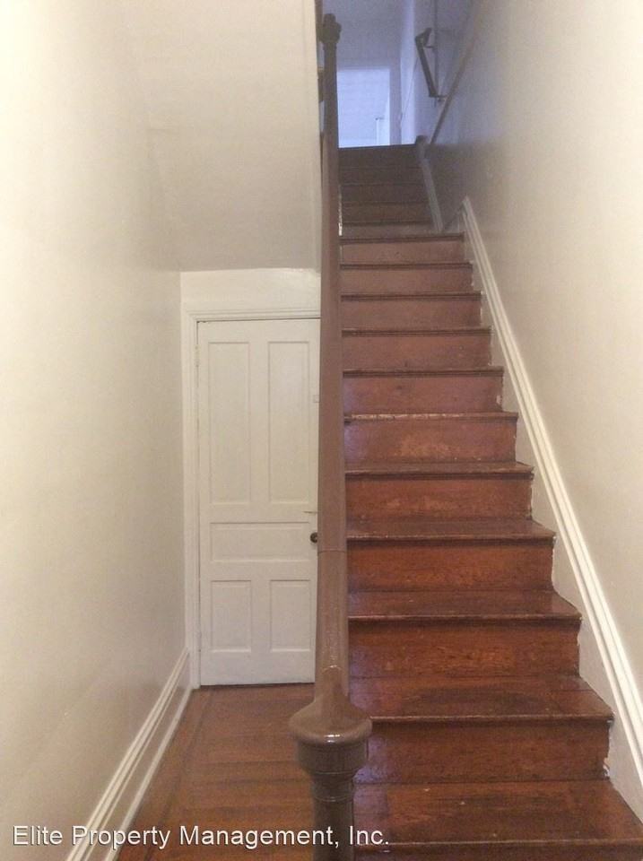 407 W Market St #2 - Photo 2 of 21