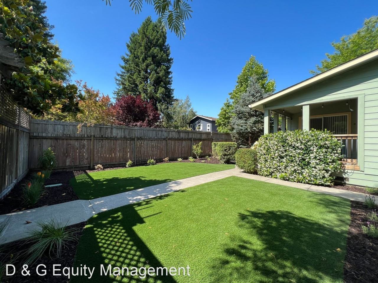 16332 Valley Ln - Photo 2 of 15