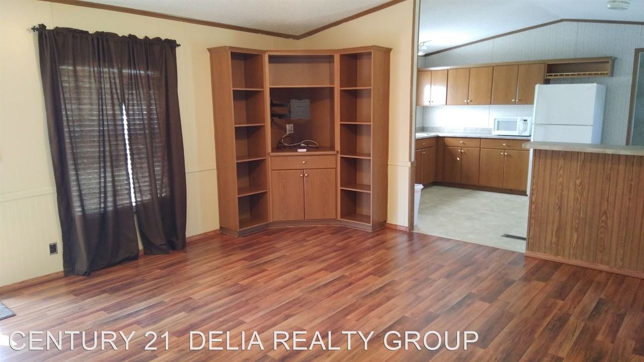 252 Perkins Loop - Photo 2 of 10