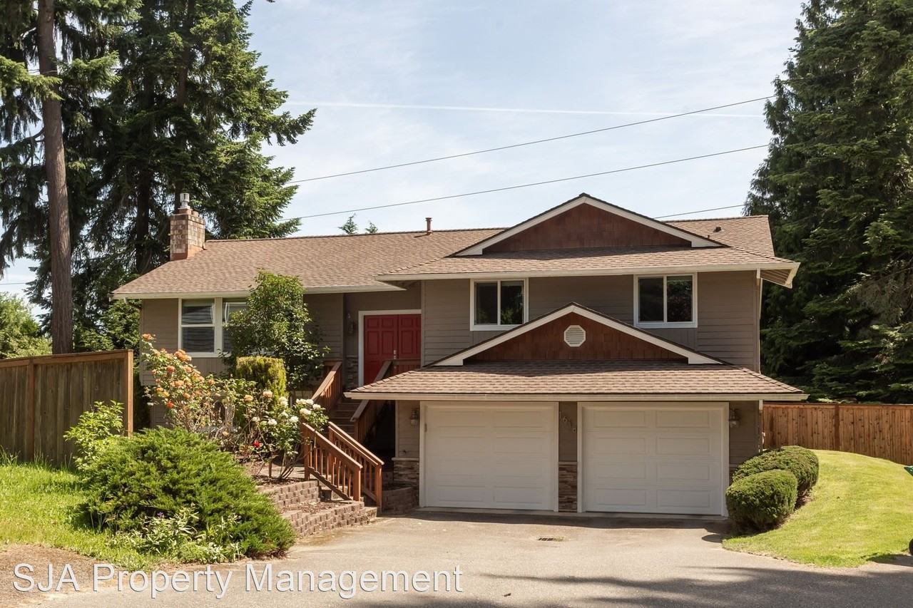 1618 5th Pl - Photo 2 of 28