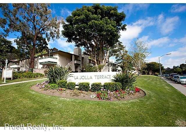 3133 Evening Way #B - Photo 2 of 21