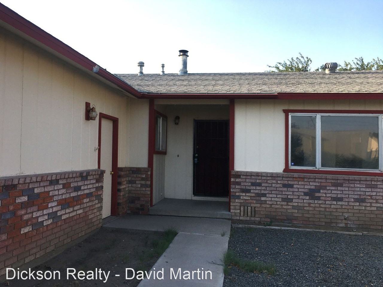 875 B St - Photo 2 of 9