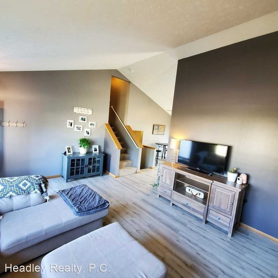 14511 S 25th Avenue Cir - Photo 3 of 10