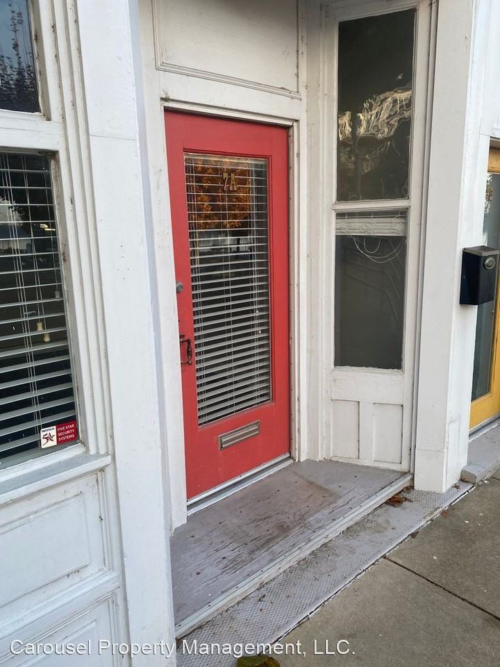 7/9 State St. - Photo 2 of 8