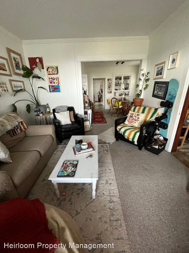 215 W 7th St - Photo 3 of 13