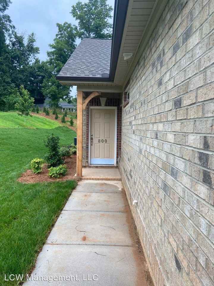 800 Silver Leaf Dr - Photo 2 of 15