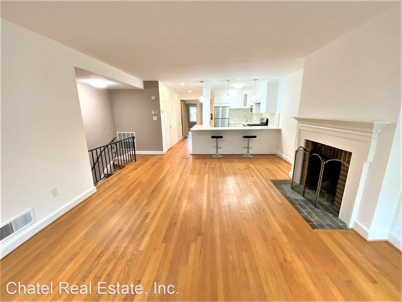 815 E Street, SE - Photo 3 of 34