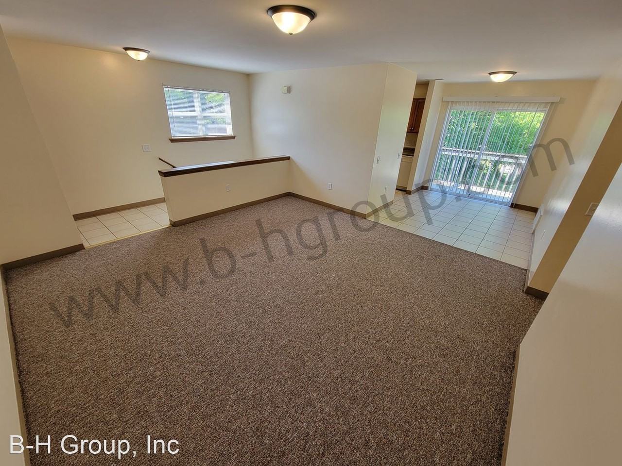 8760 Sheridan Rd - Photo 2 of 33