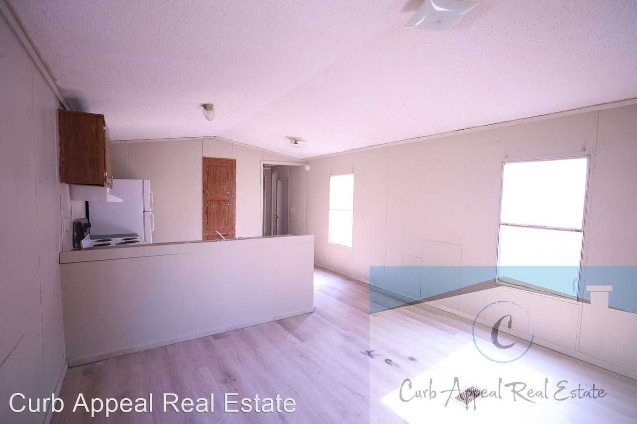 2620 Crawford - Photo 3 of 20