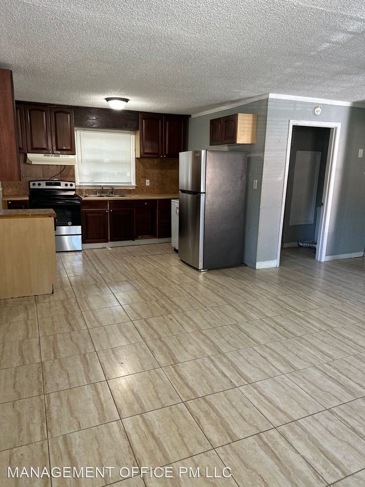 117/119 Pindal Circle Apartments in Dallas, NC 28034 Zumper