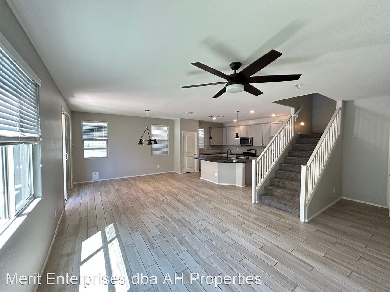 32646 N 50th St - Photo 3 of 33