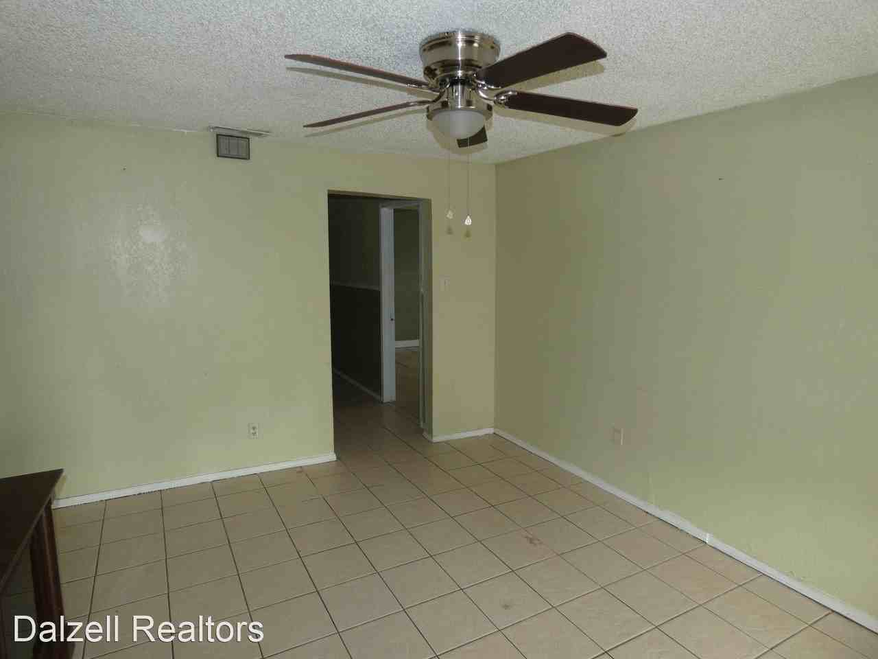 834 Ash St - Photo 2 of 6