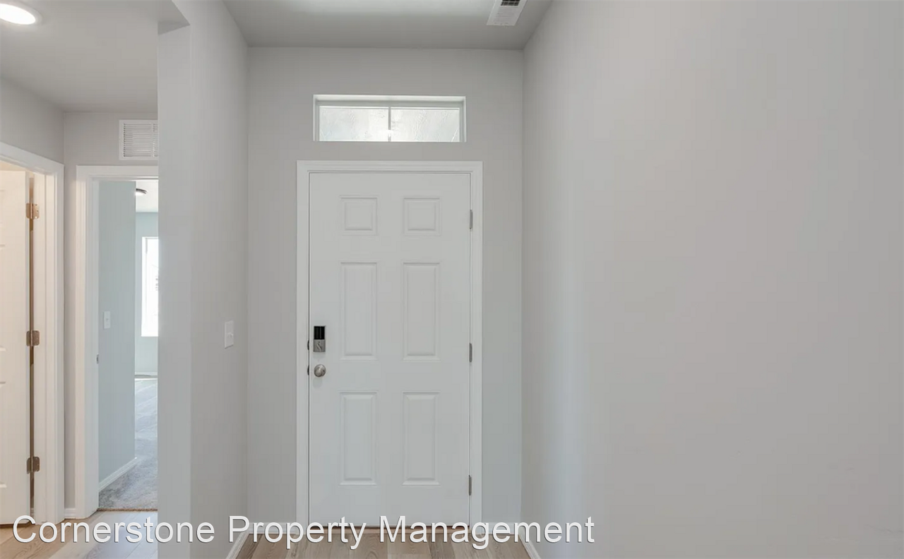 2425 E Whisper Wind Dr - Photo 2 of 20