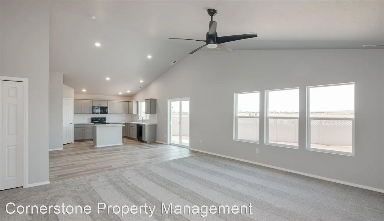 2425 E Whisper Wind Dr - Photo 3 of 20