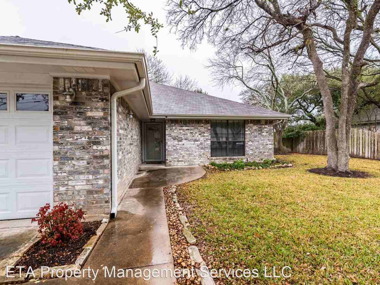 802 Wagon Wheel Trl - Photo 3 of 30