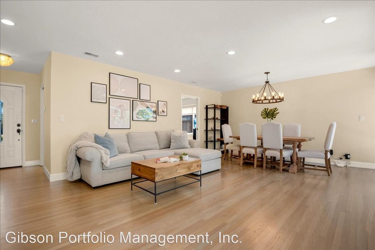 1719 Fernwood Way - Photo 2 of 18