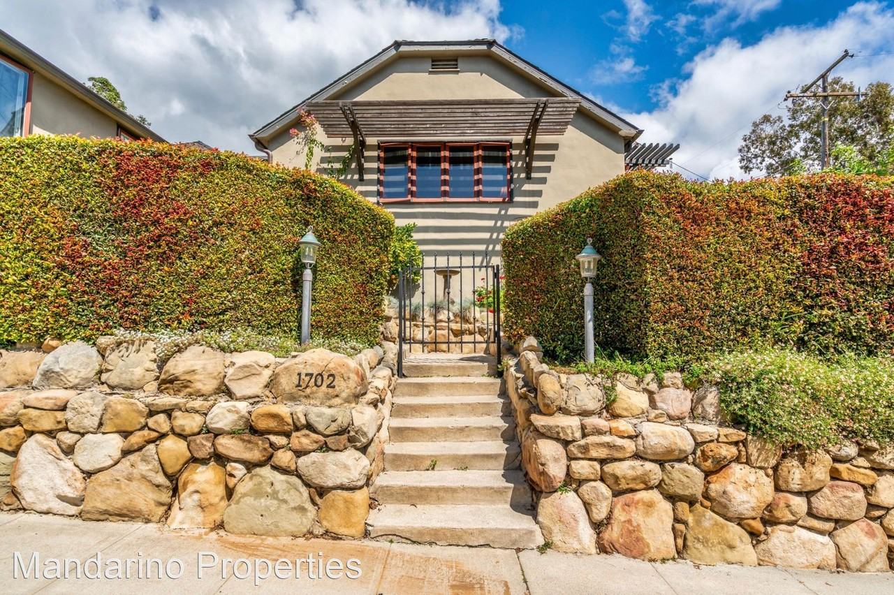 1702 Olive St - Photo 2 of 31