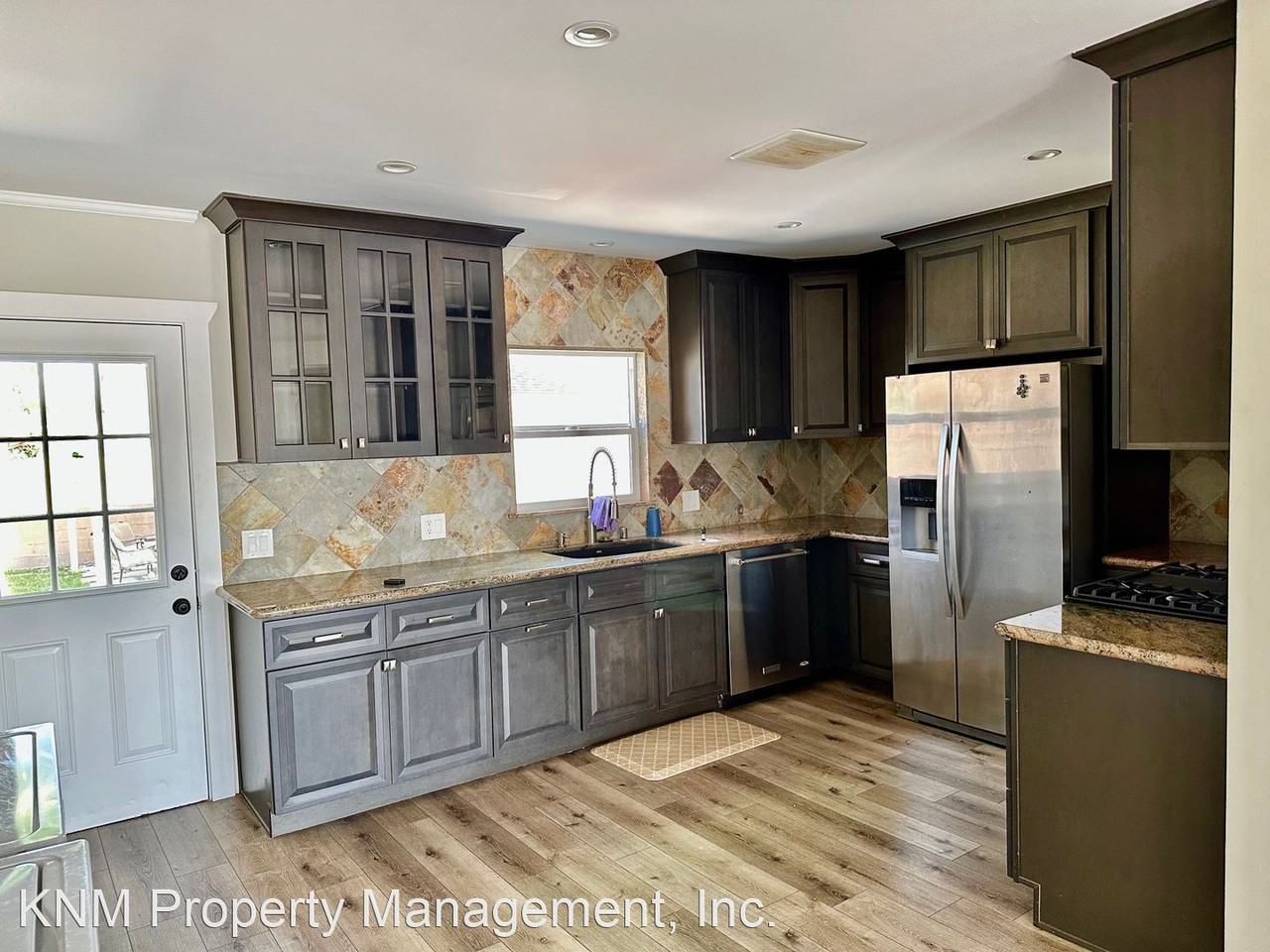24301 Eshelman Ave - Photo 3 of 10