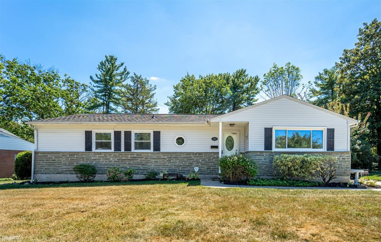 321 Valley Court Rd - Photo 3 of 35