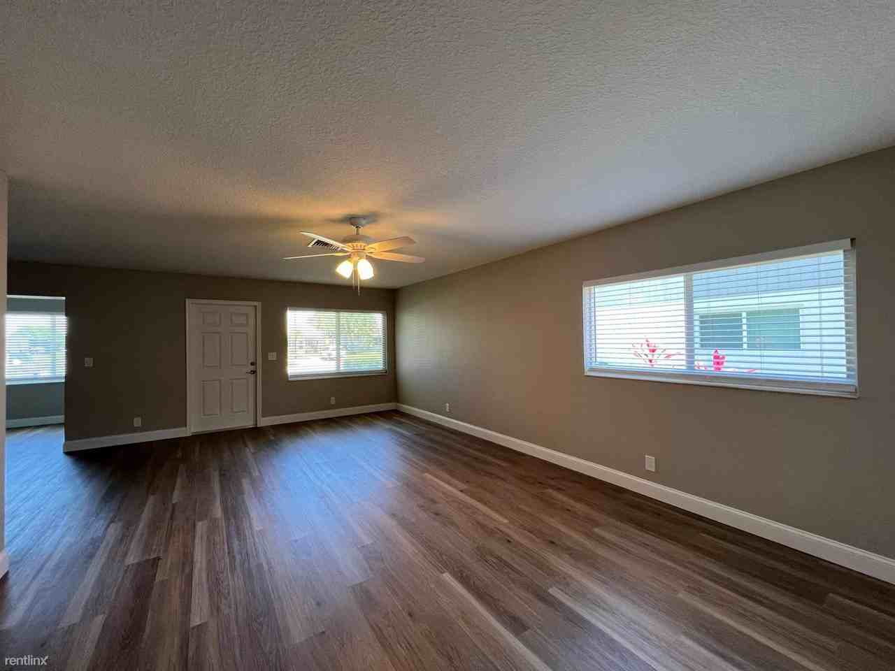 5352 Mariesa Ave - Photo 2 of 13