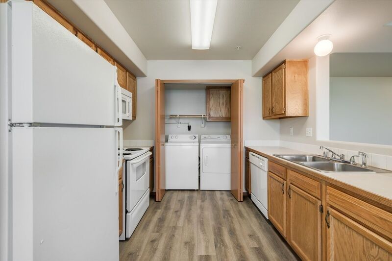 6005 Chapel Hill Blvd #E101 - Photo 6 of 29