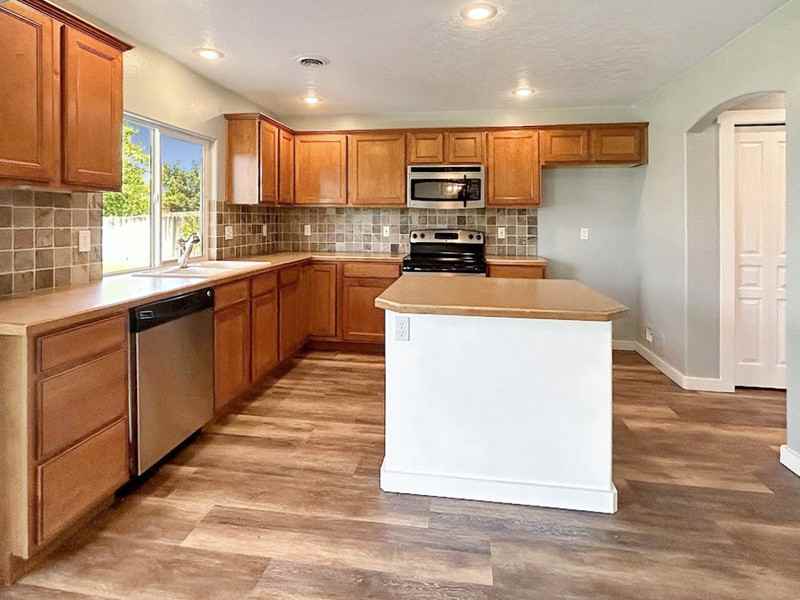 12172 W Havencrest Dr - Photo 3 of 15