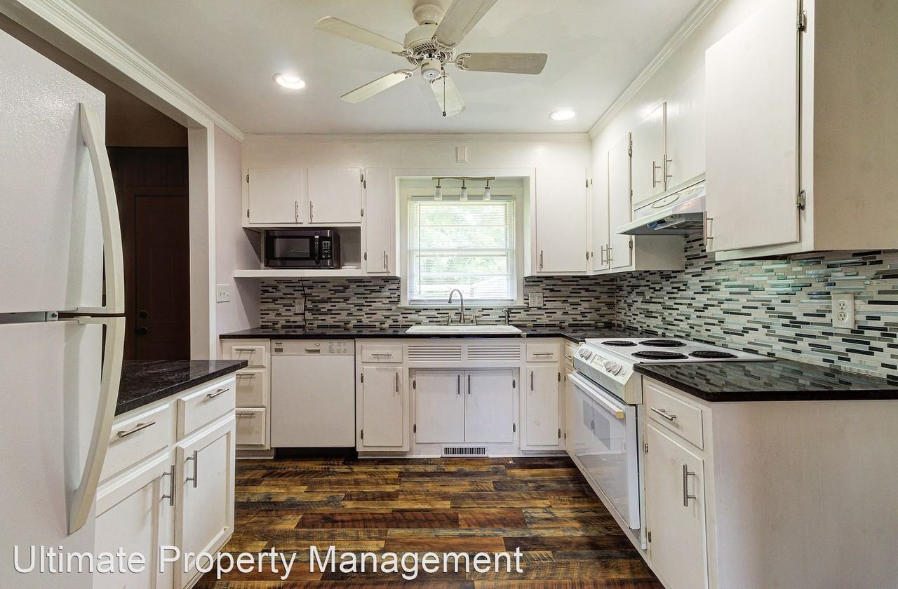 317 Johnston Dr - Photo 2 of 25