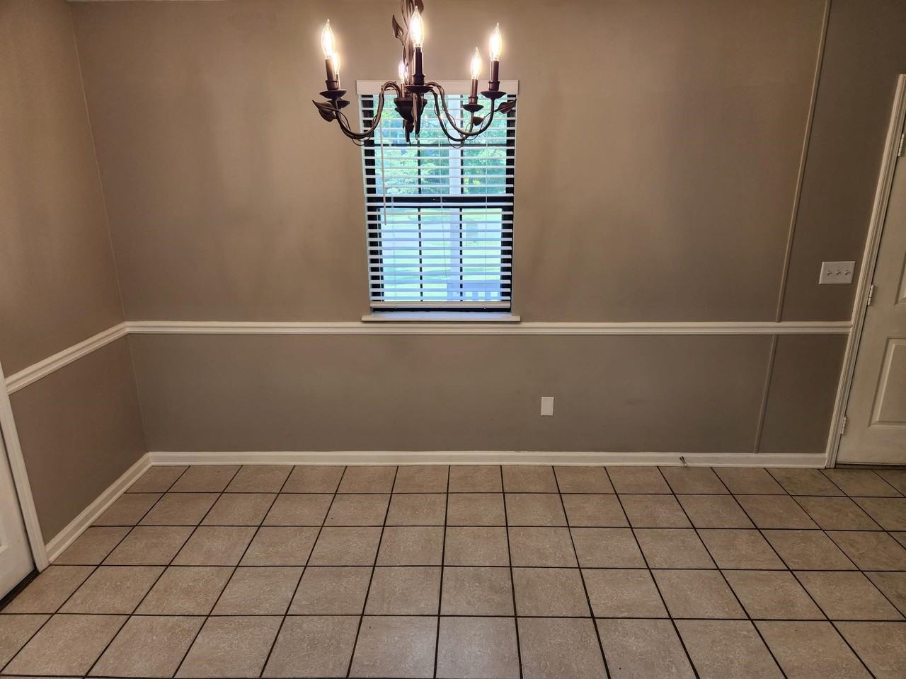 135 Grindstone Way - Photo 3 of 15