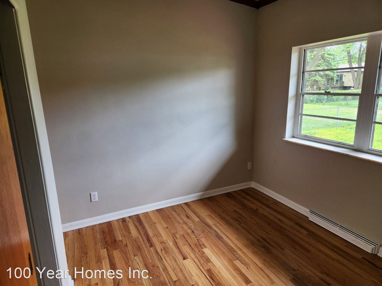 8325 Izard St - Photo 2 of 19