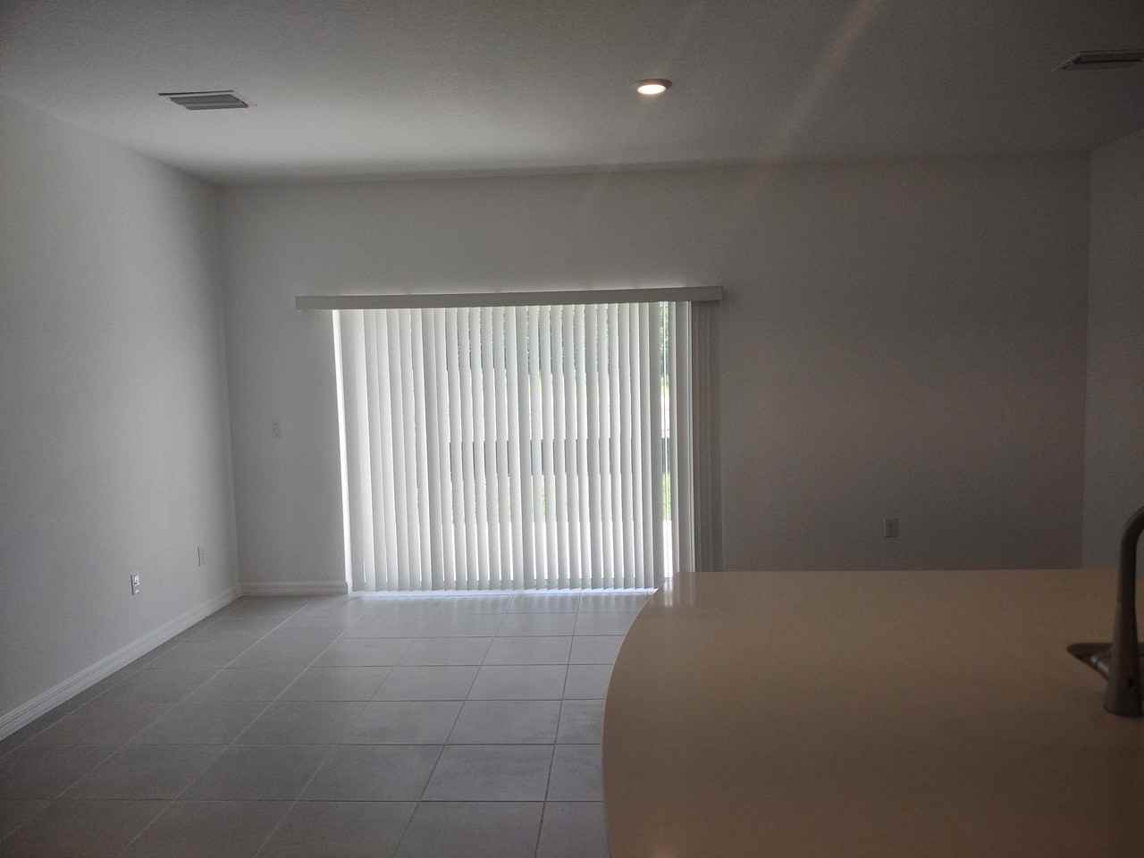 34202 Polacca Ln - Photo 4 of 20