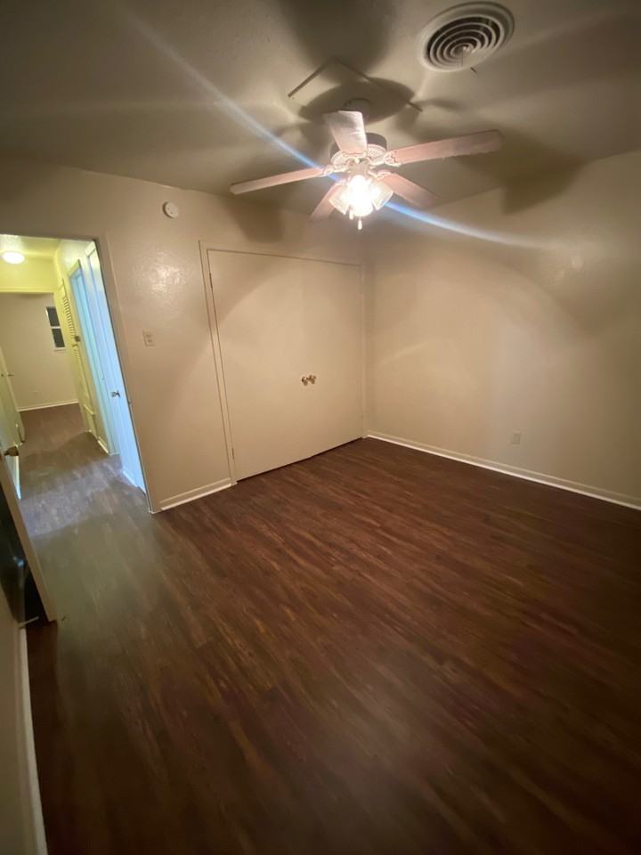 114 Concrete Cir #17 - Photo 3 of 6