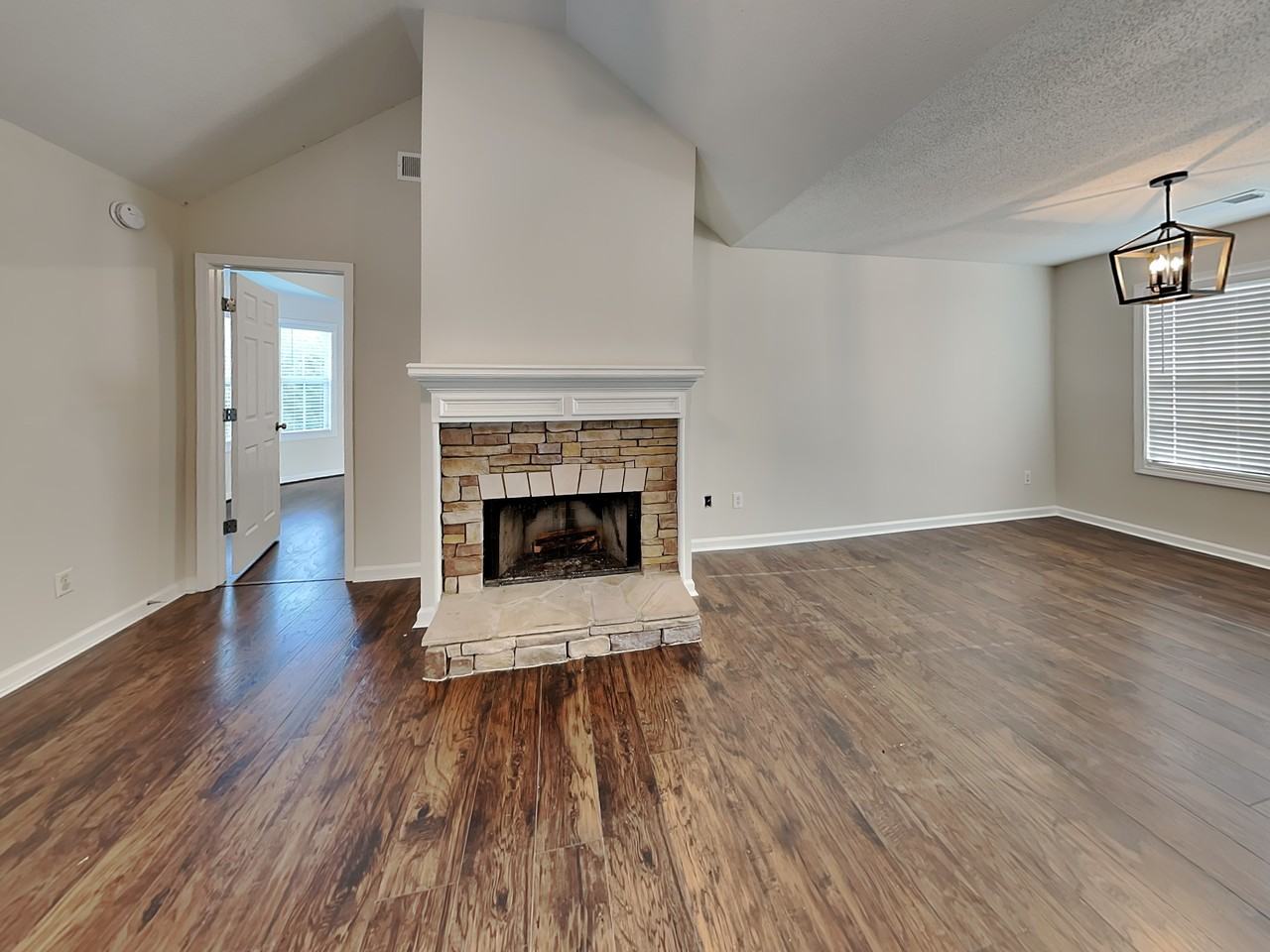 221 Taylor Ridge Trl - Photo 5 of 22