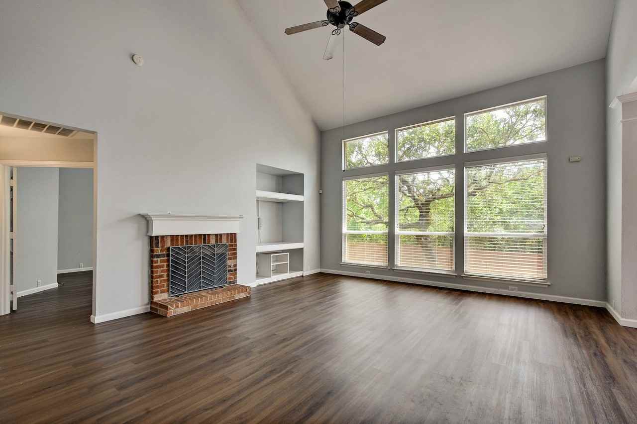 13412 Ribbon Rdg - Photo 4 of 35