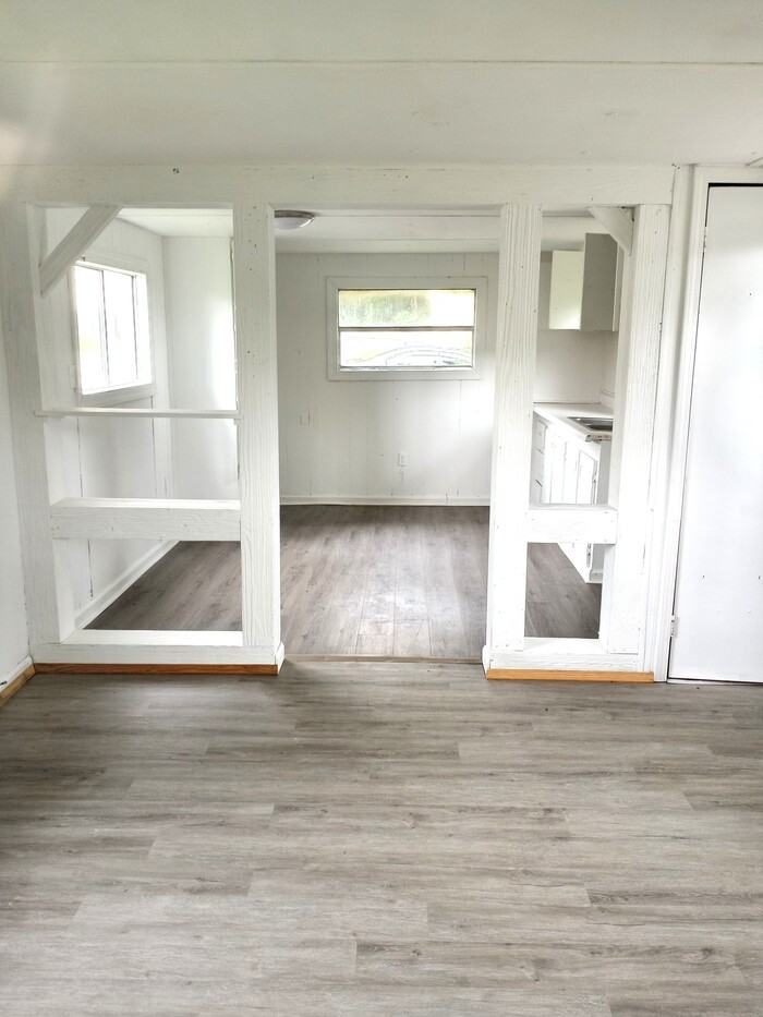 1513 Fleetwood Dr - Photo 2 of 5