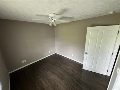 1010 Powell Dr - Photo 3 of 20