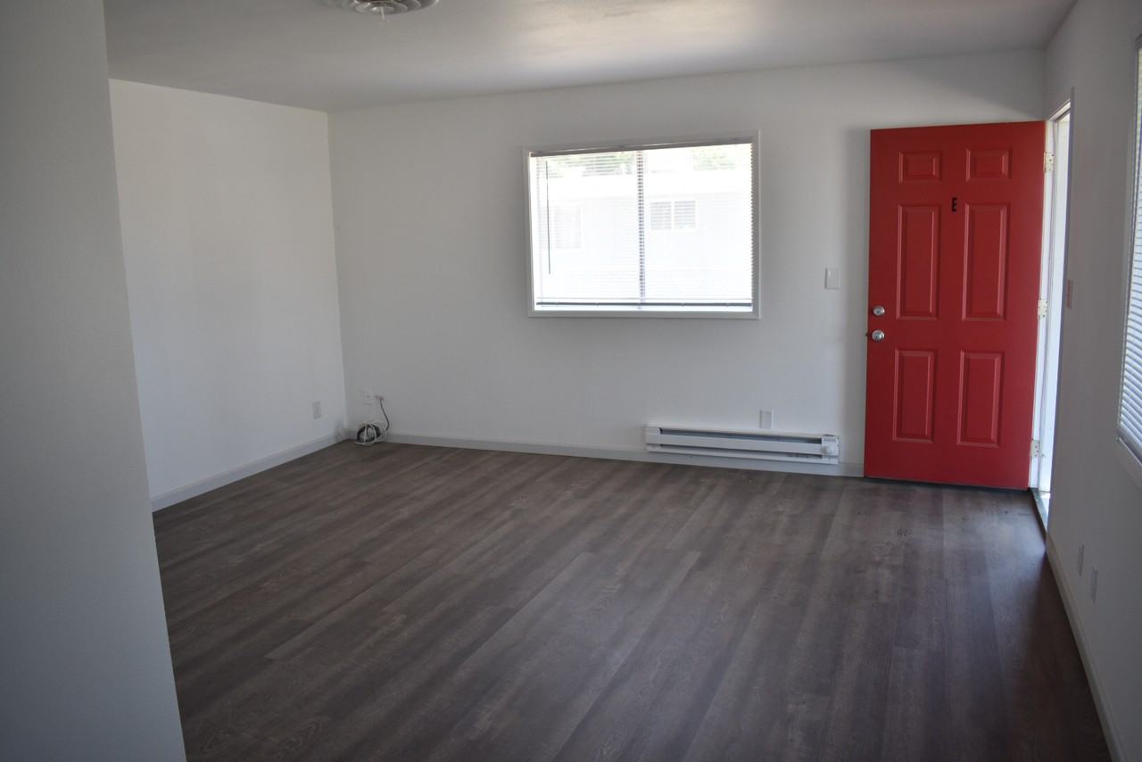 2924 Claire St - Photo 3 of 3