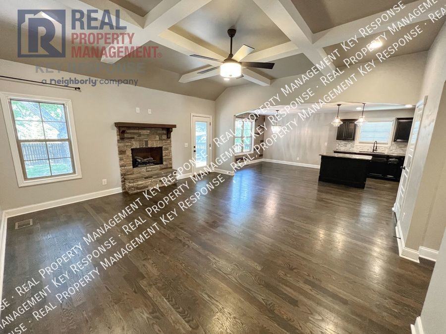1013 Northridge Dr - Photo 2 of 26