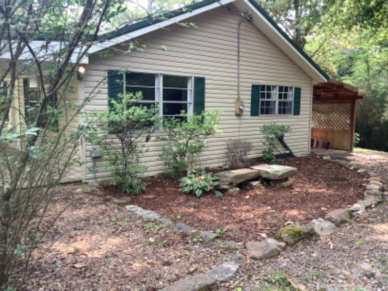 200 Martin Dr - Photo 4 of 18