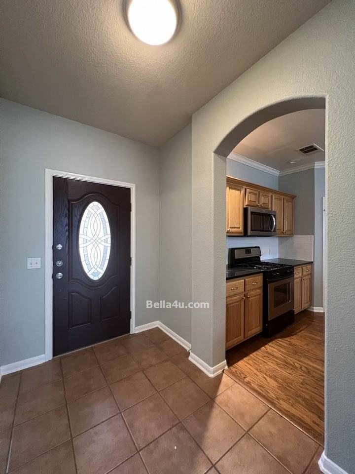 5901 York Bridge Cir - Photo 2 of 16