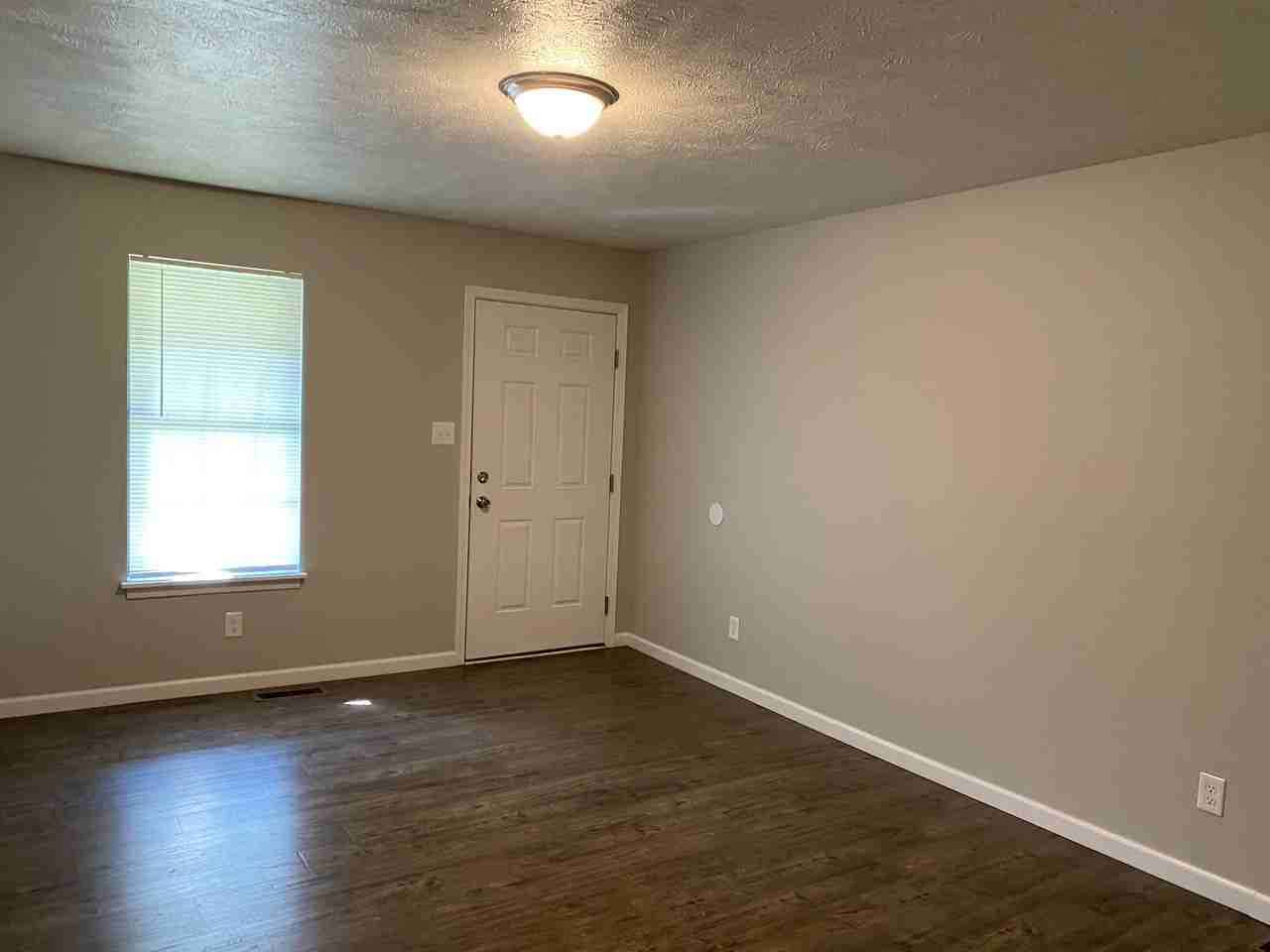 25 Rushwood Dr #NA - Photo 3 of 10