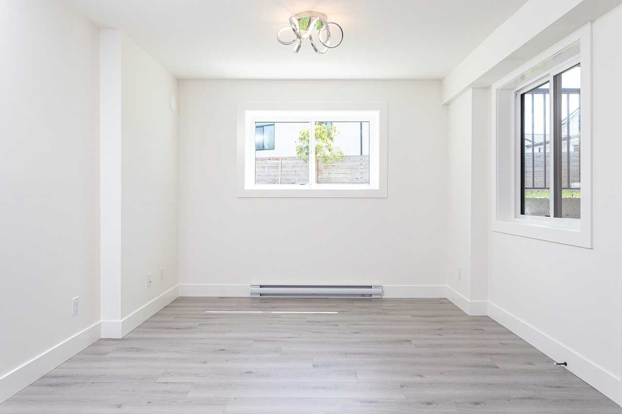 927 Beckwith Avenue - Photo 2 of 7