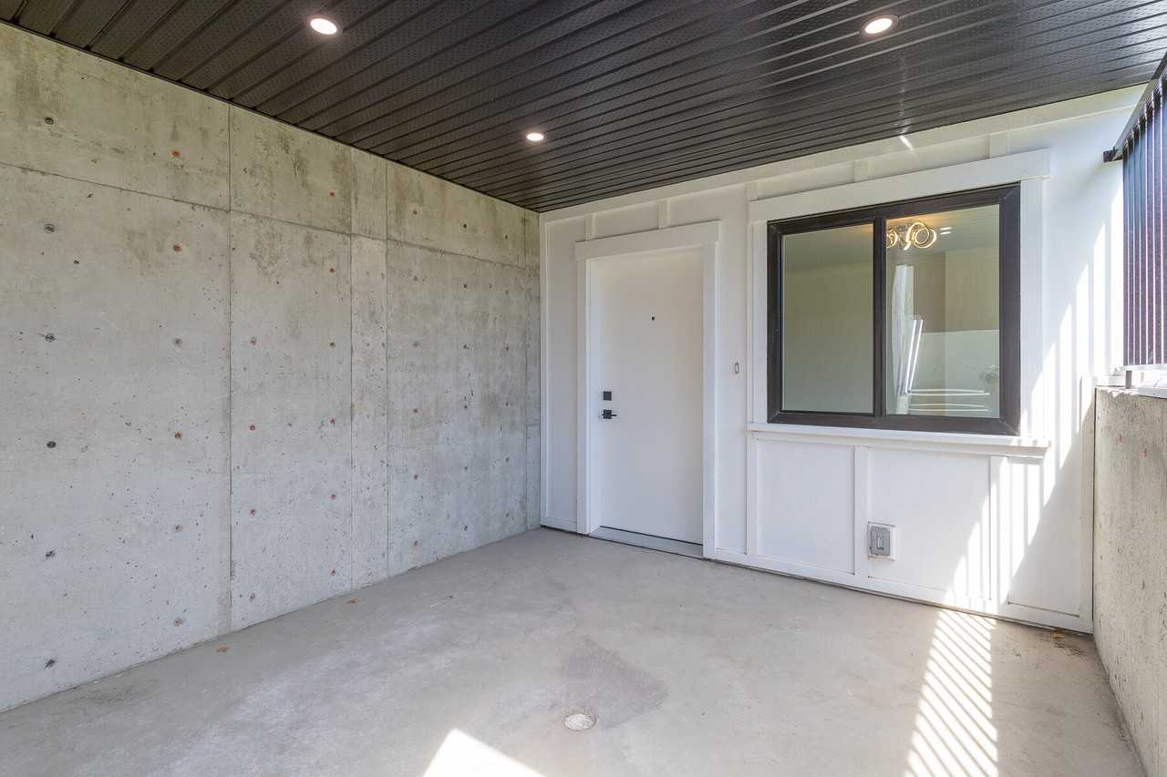 927 Beckwith Avenue - Photo 3 of 7