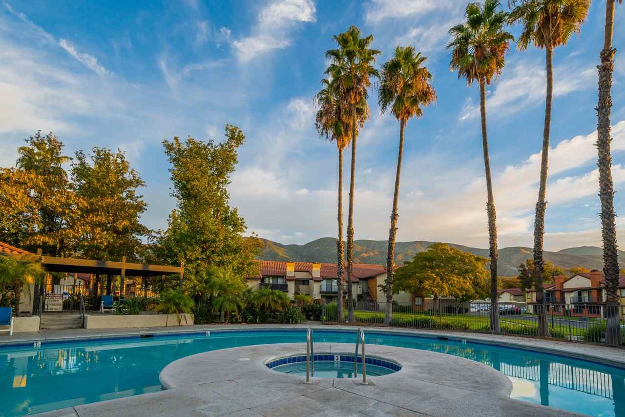 Acacia Park Apartments - Photo 2 of 32