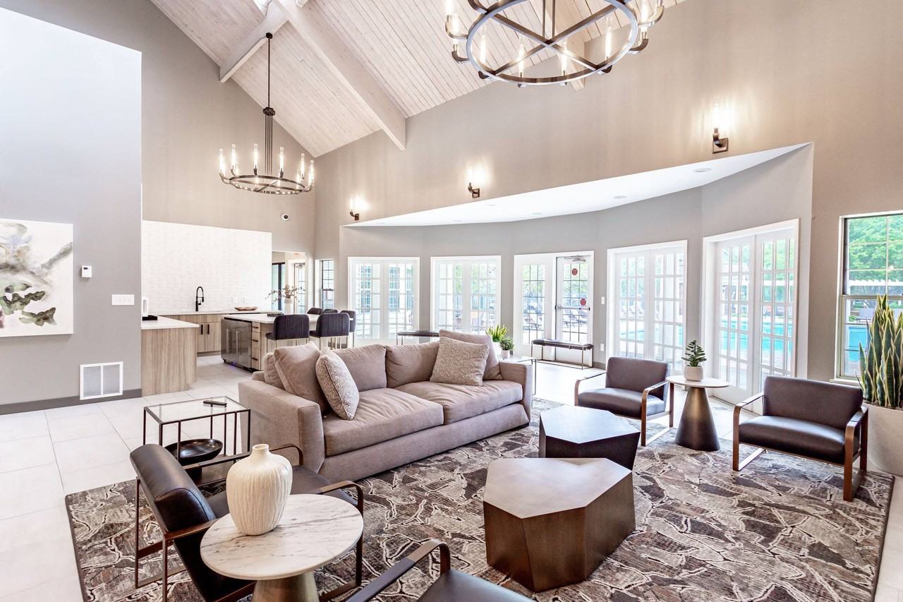 Devonshire Apartments - Photo 3 of 25