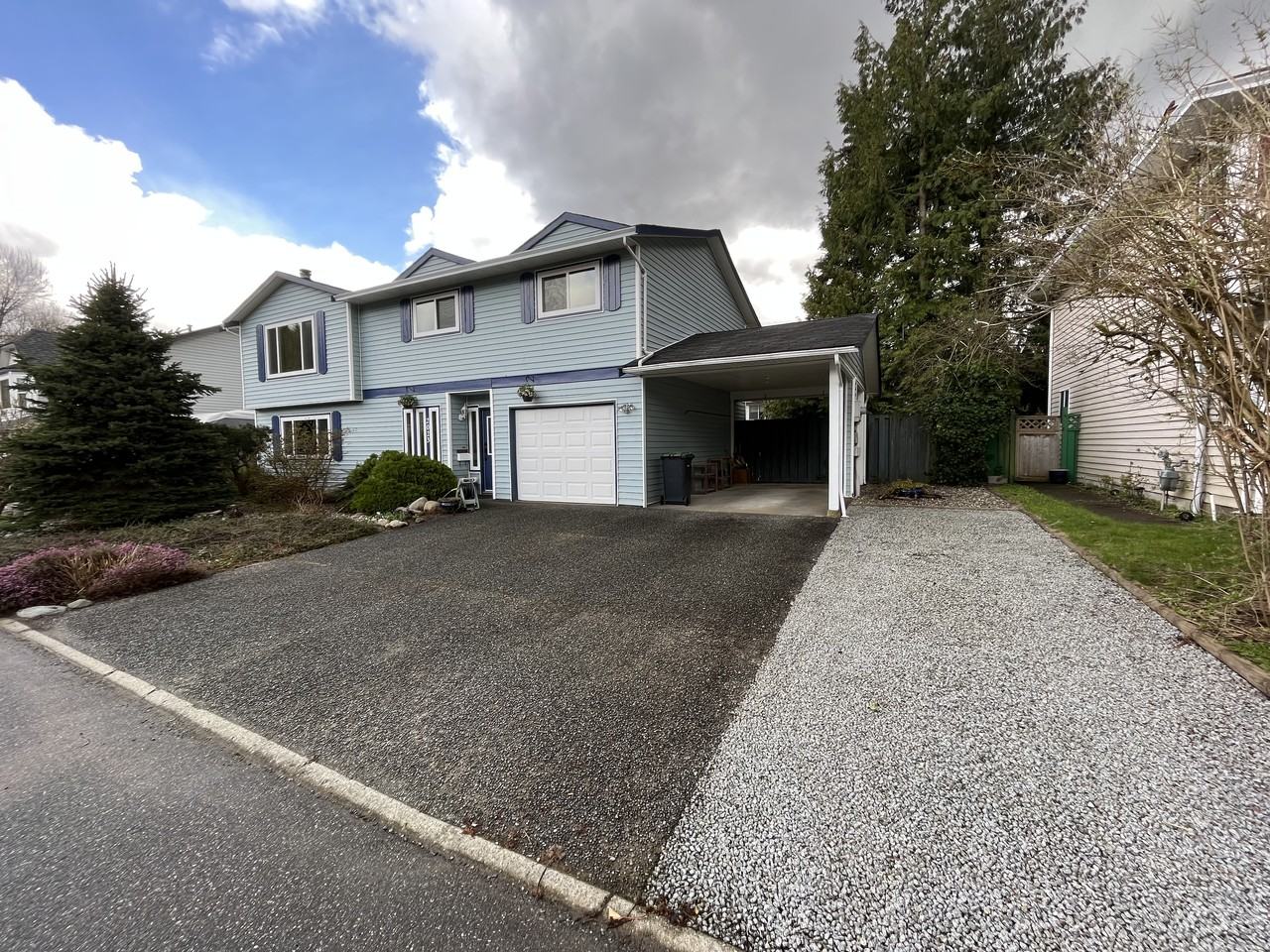 Shaughnessy St & Shaughnessy Pl, Coquitlam, BC V3E 2J1 4 Bedroom House