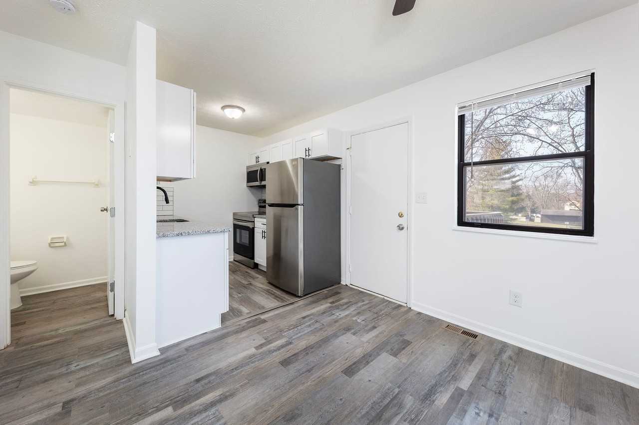 Fairfield Square - Photo 2 of 29