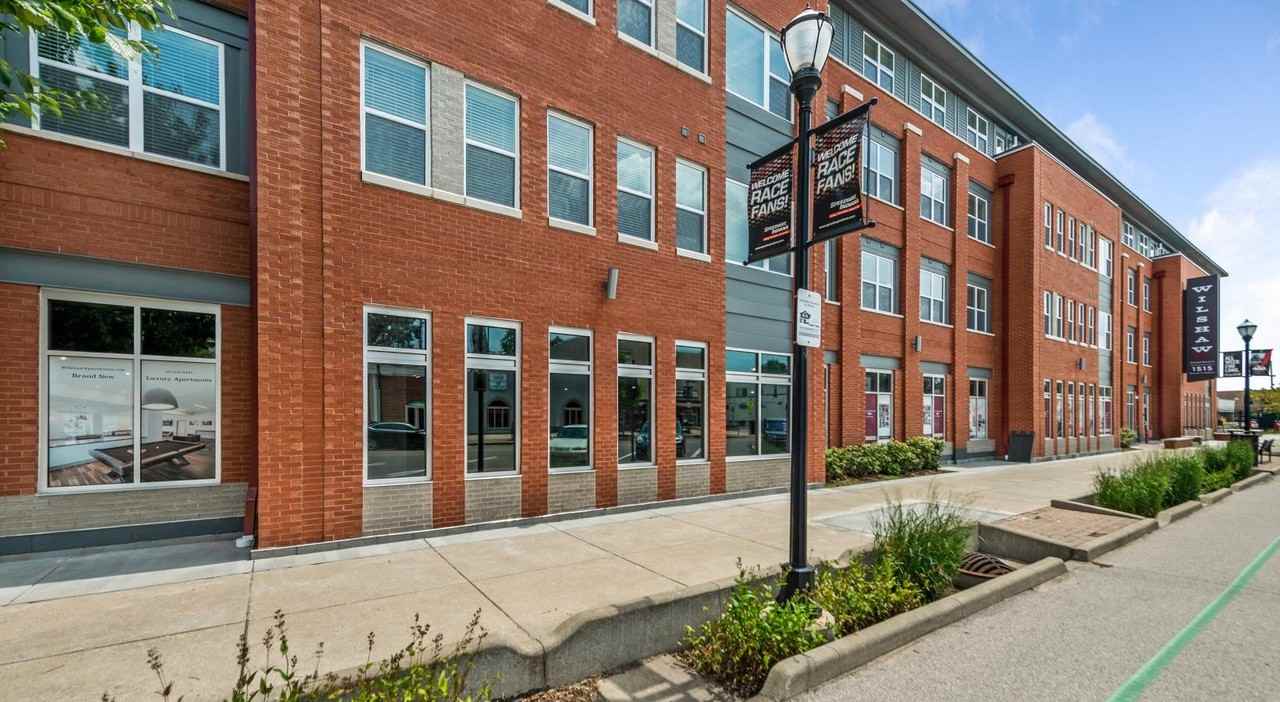 Wilshaw - Photo 7 of 79