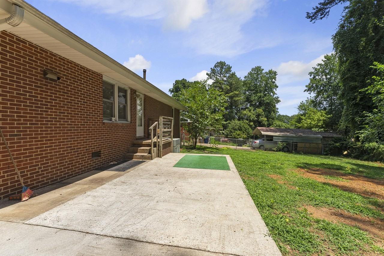 2808 Bardwell Rd #1 - Photo 3 of 42